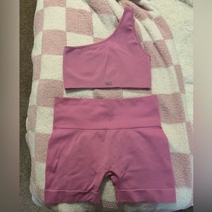 pink set active workout set